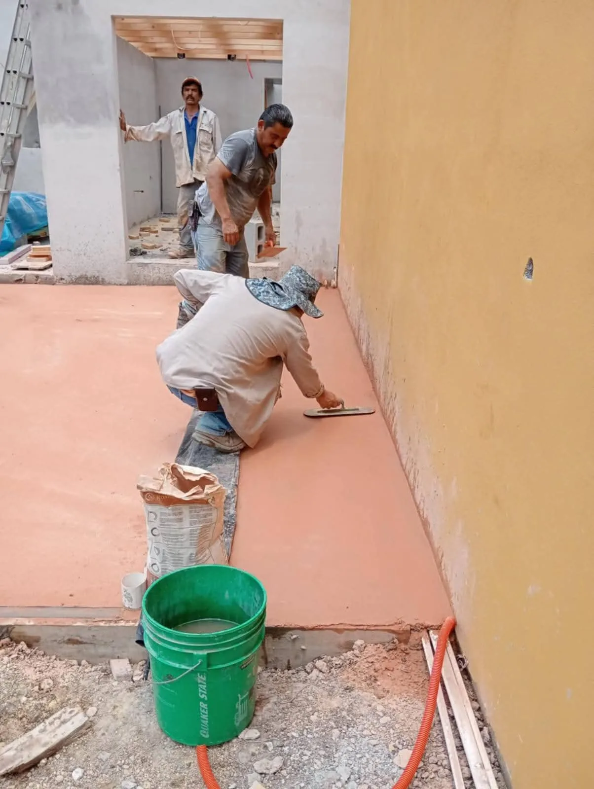 Acabado piso muro