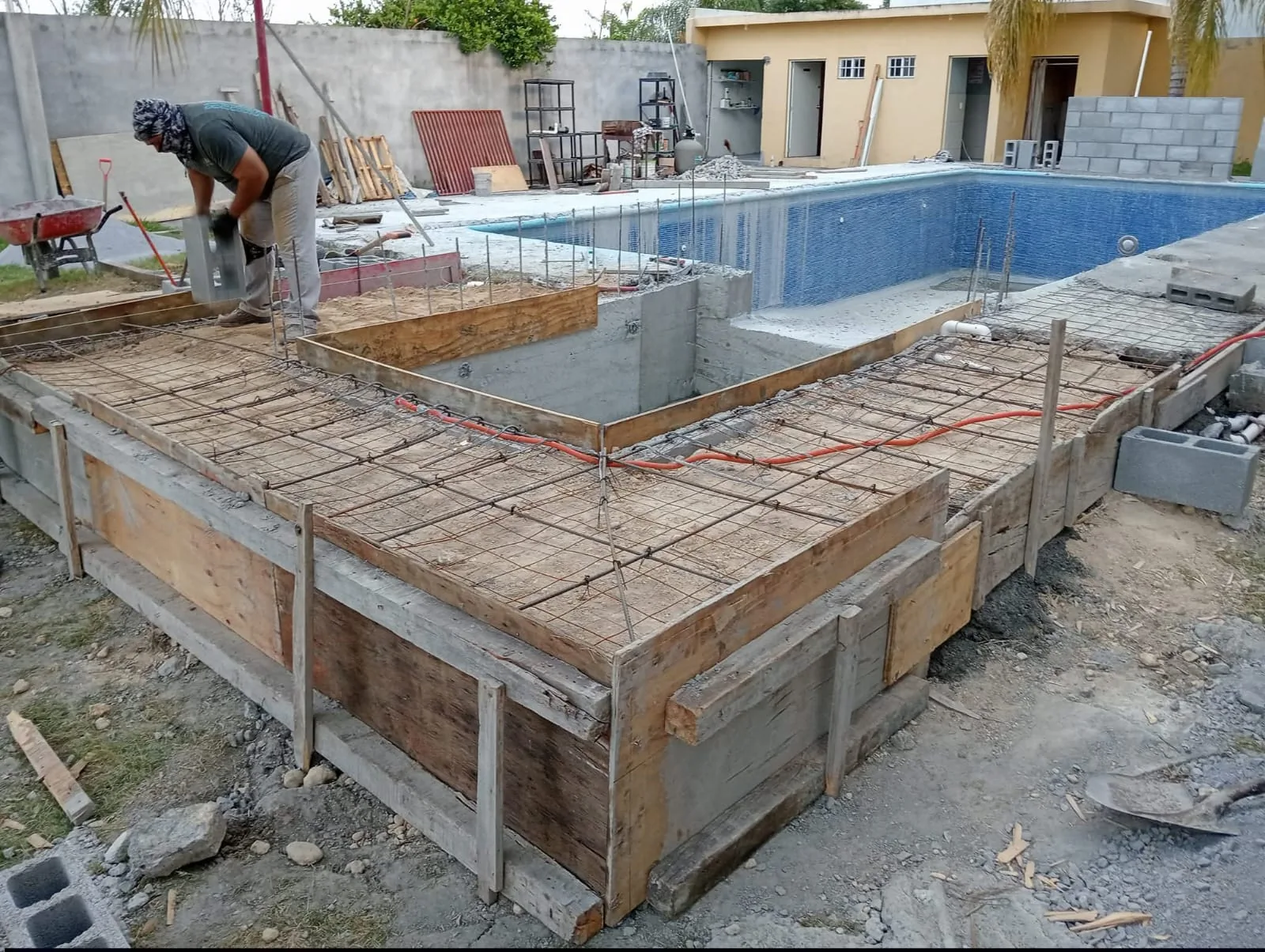 Alberca plataforma estructura
