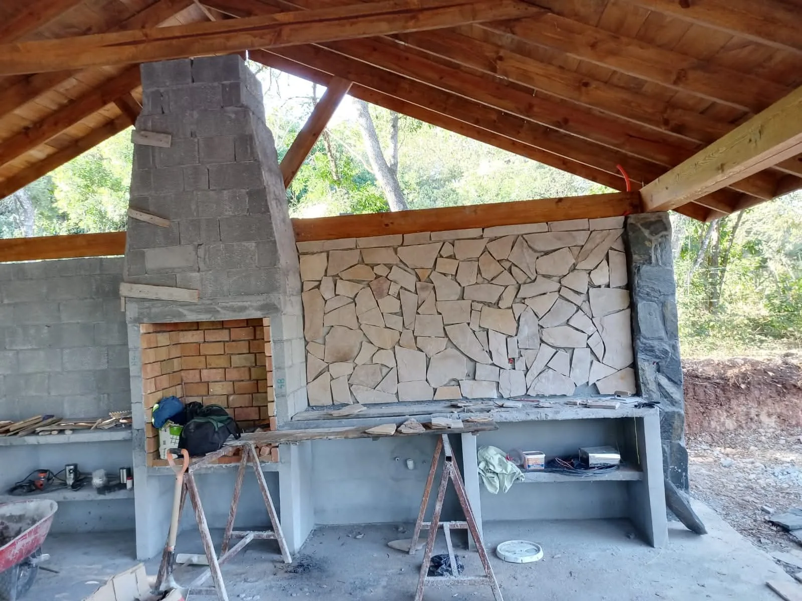 Palapa asador piedra